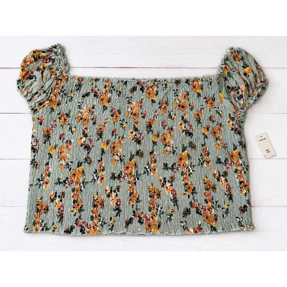 No Boundaries Womens XXL Floral Smocked Puff Sleeve Top  Boho Cottagecore NEW 39